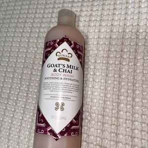 Urban Heritage Goat's Milk & Chai Body Wash - Purple